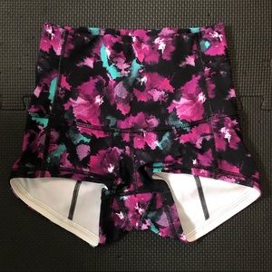 NWOT wunder under shorts